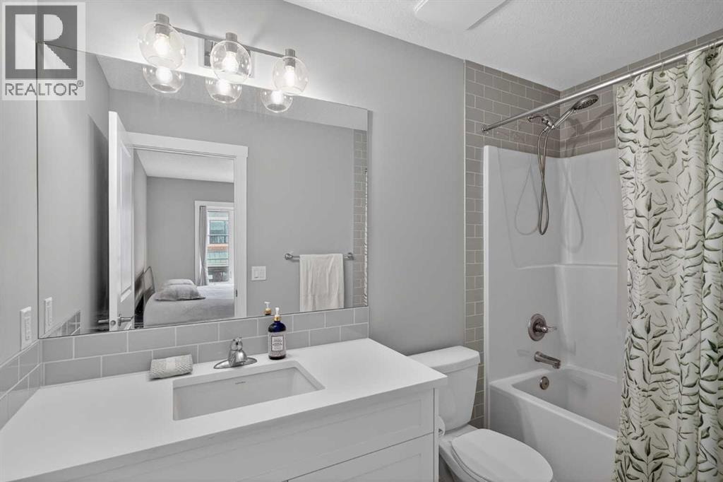 242 Livingston Common NE — photo 14