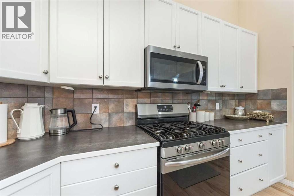 1005 NEW BRIGHTON Gardens SE — photo 8