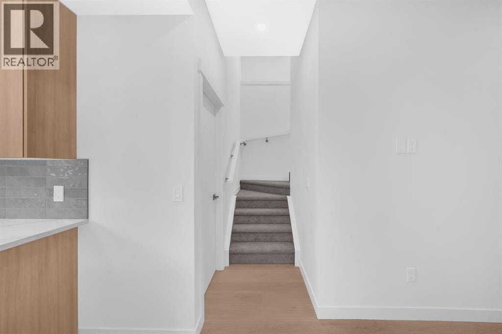 1846 24 Avenue NW — photo 38