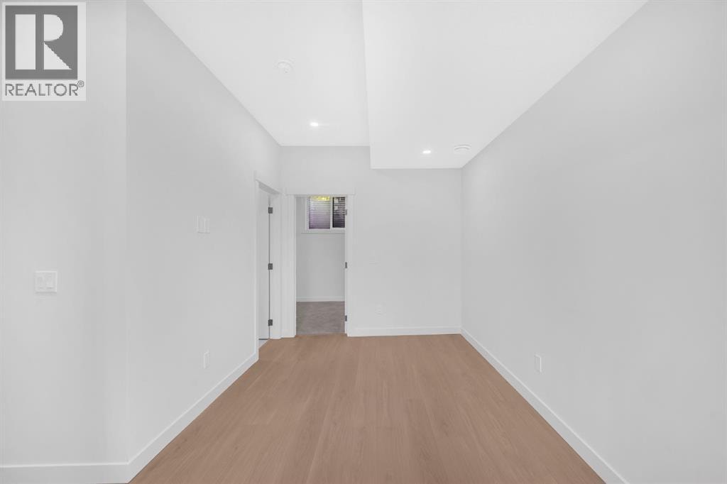 1846 24 Avenue NW — photo 41