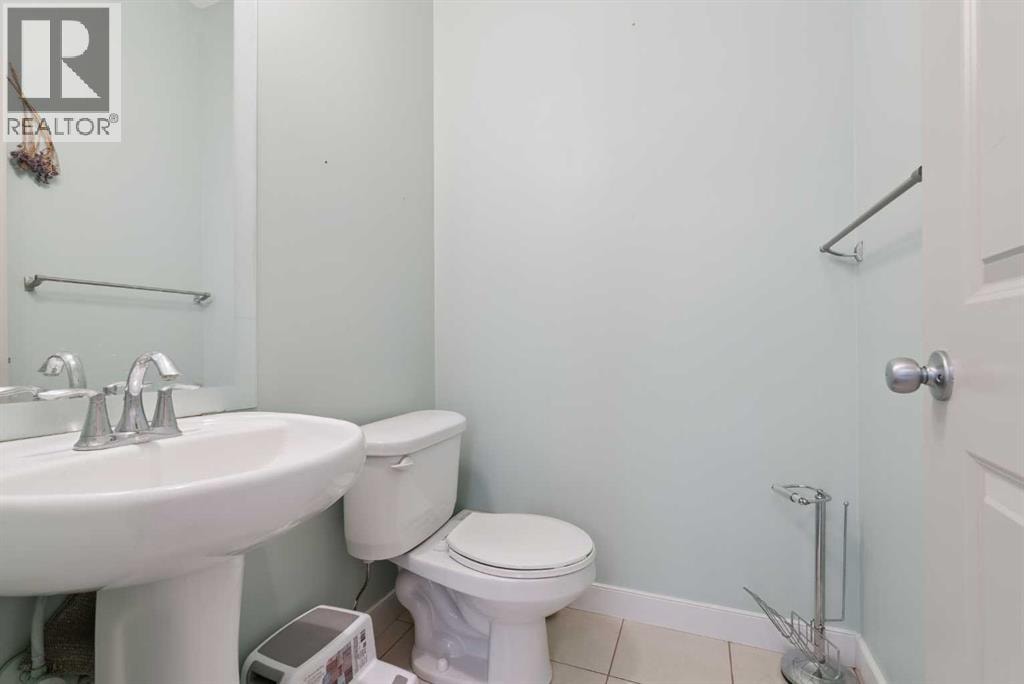 47 Everbrook Crescent SW — photo 11