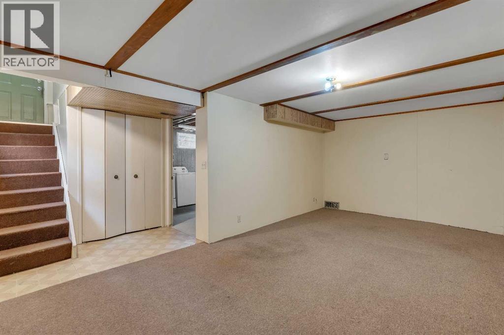 604 56 Avenue SW — photo 19