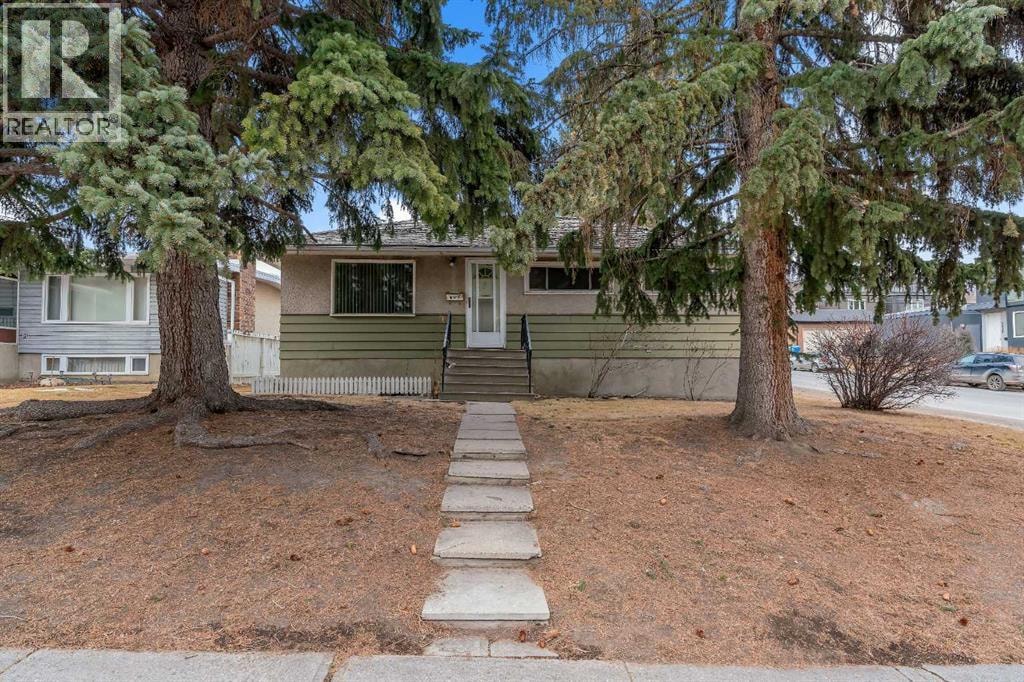 604 56 Avenue SW — photo 7