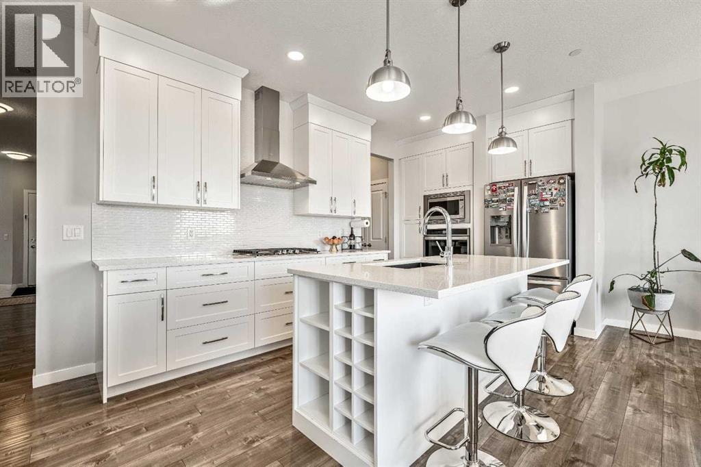 240 Lucas Crescent NW — photo 13