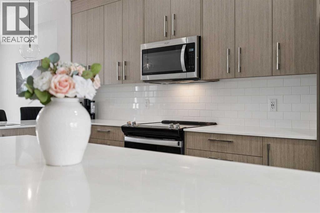 556 Chelsea Gardens — photo 9