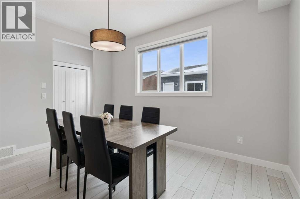 556 Chelsea Gardens — photo 11