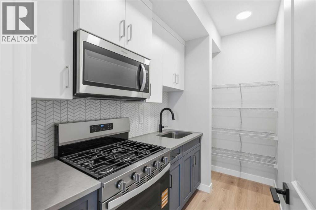 43 Belvedere Crescent SE — photo 12