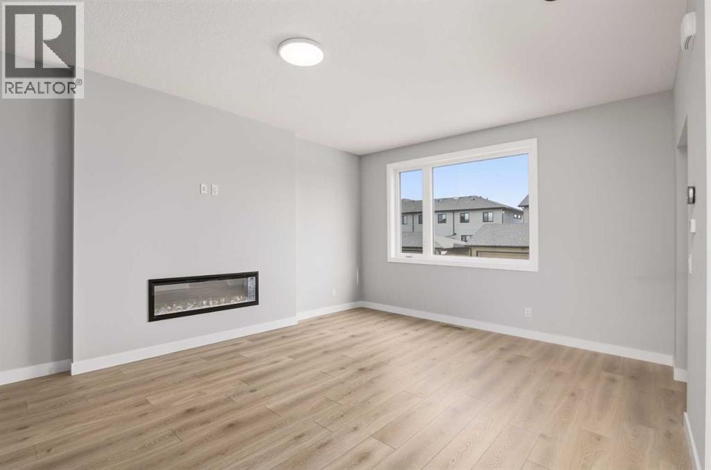 43 Belvedere Crescent SE — photo 15