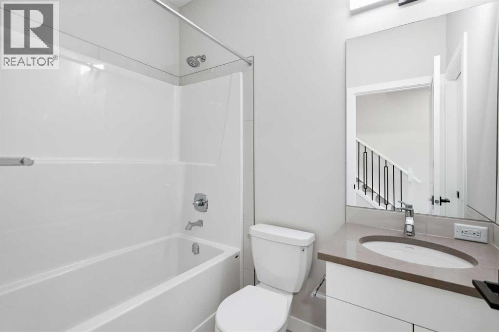 43 Belvedere Crescent SE — photo 6