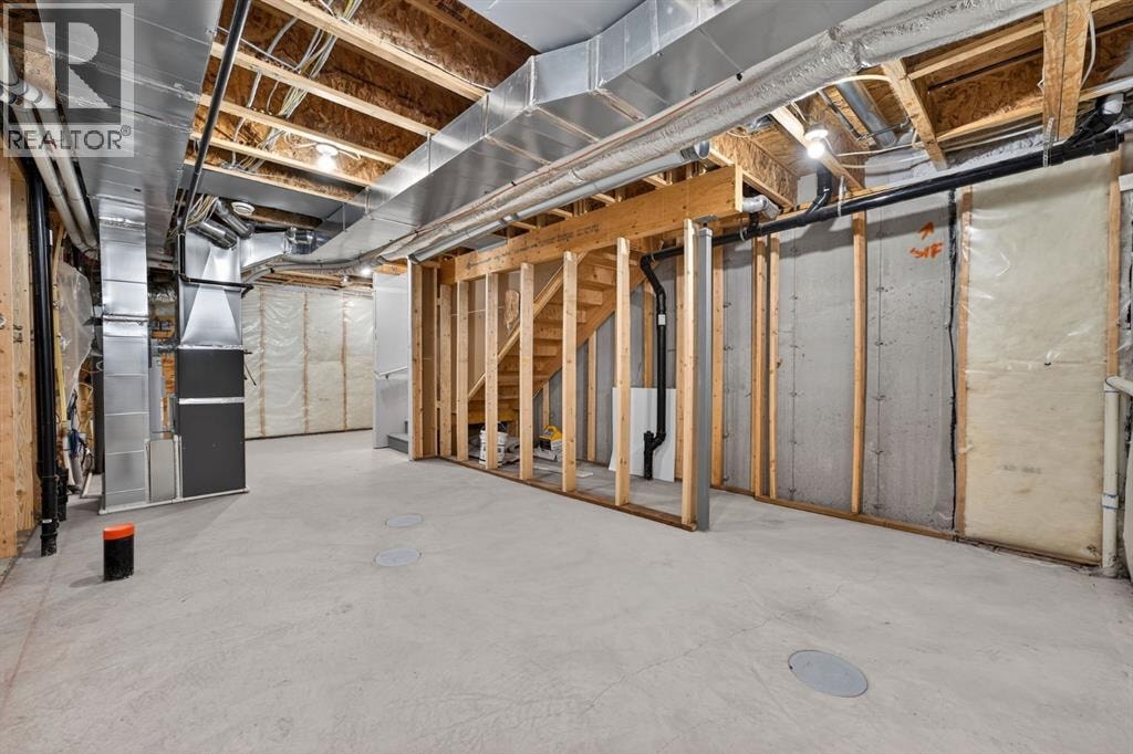 645 53 Avenue SW — photo 18