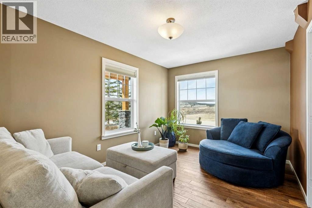 240 Cottageclub Crescent — photo 9