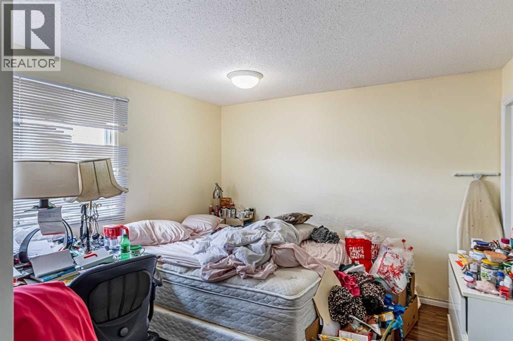 121 Margate Close NE — photo 14