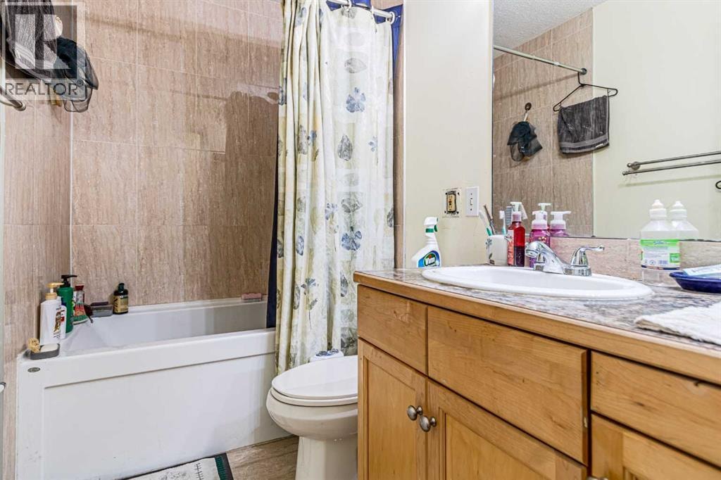 121 Margate Close NE — photo 12