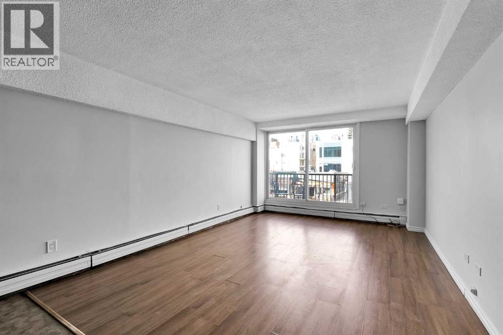 210, 519 17 Avenue SW — photo 8