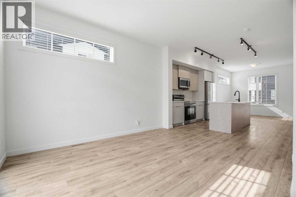 32 Walgrove Common SE — photo 12