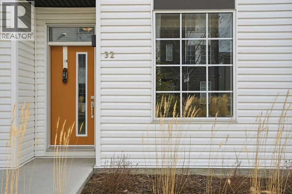 32 Walgrove Common SE — photo 40