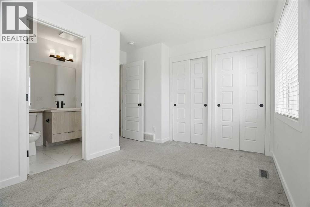 32 Walgrove Common SE — photo 24