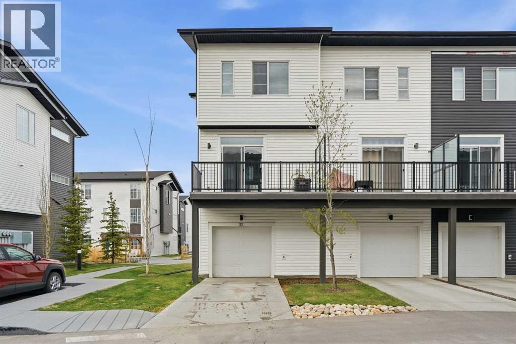 32 Walgrove Common SE — photo 37