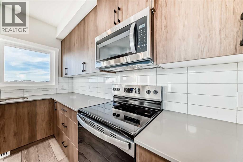 241 BRIDGEPORT GATE — photo 11