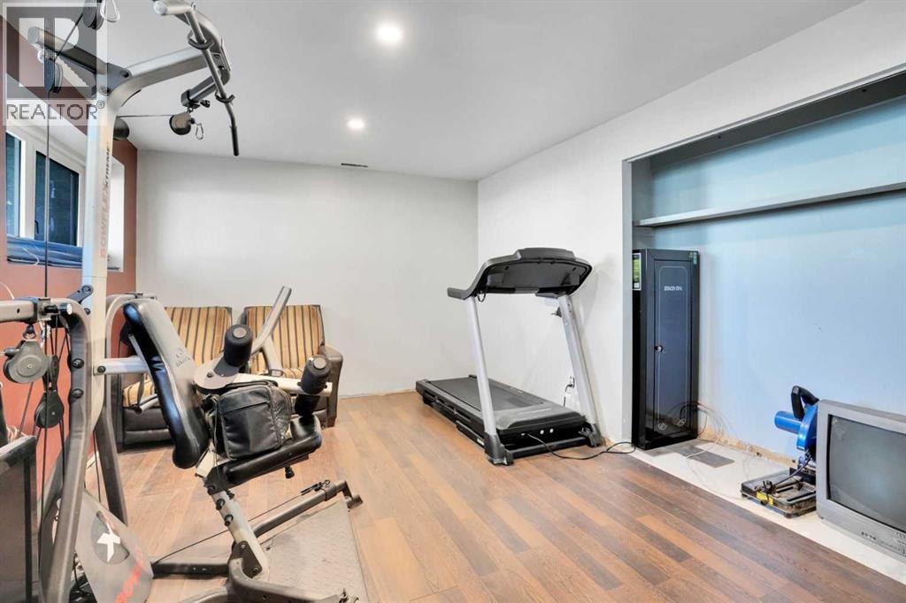 4764 Rundlewood Drive NE — photo 35