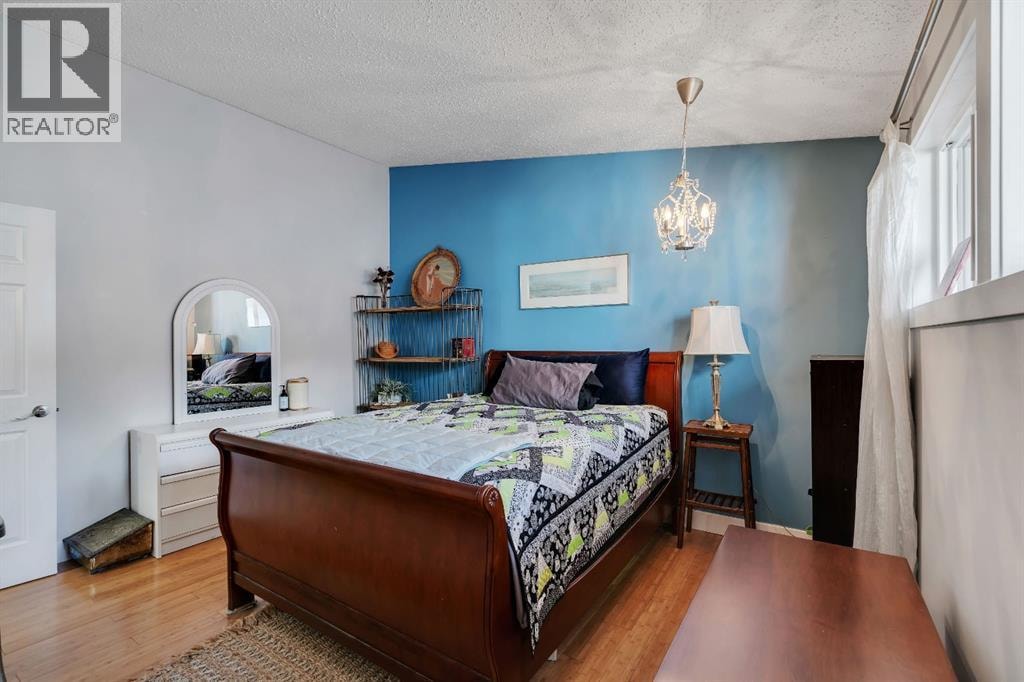 6316 Crowchild Trail SW — photo 18