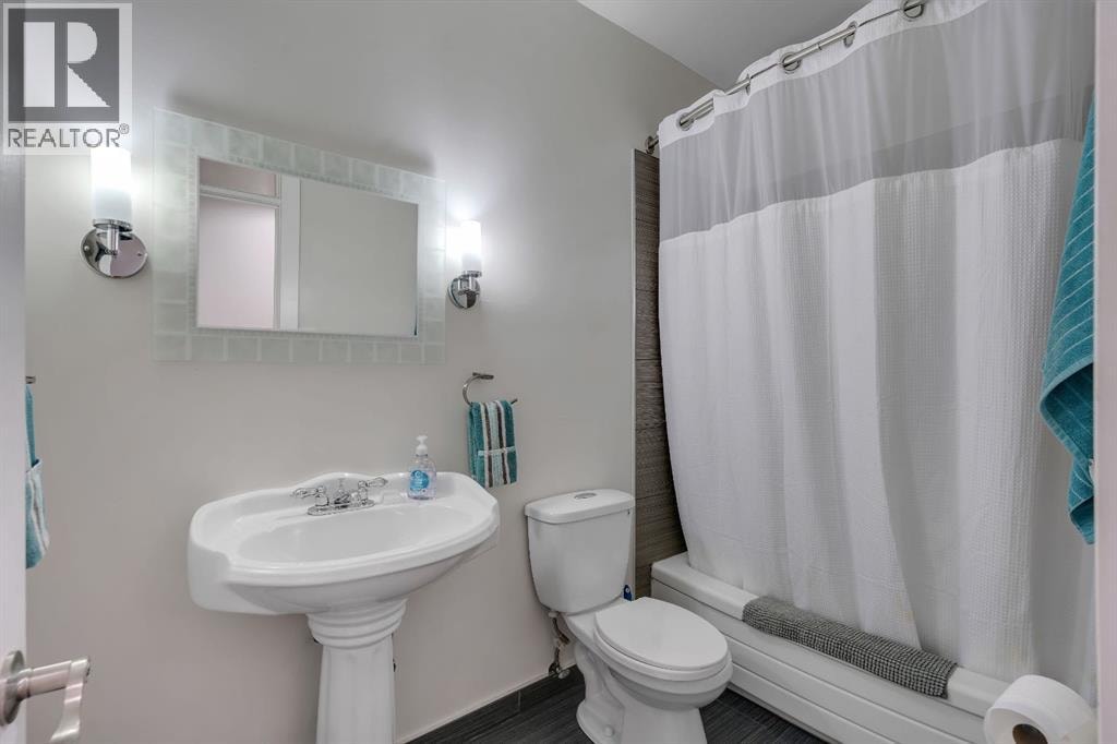6316 Crowchild Trail SW — photo 21