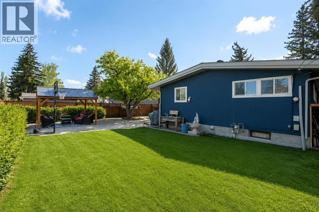 6316 Crowchild Trail SW — photo 34