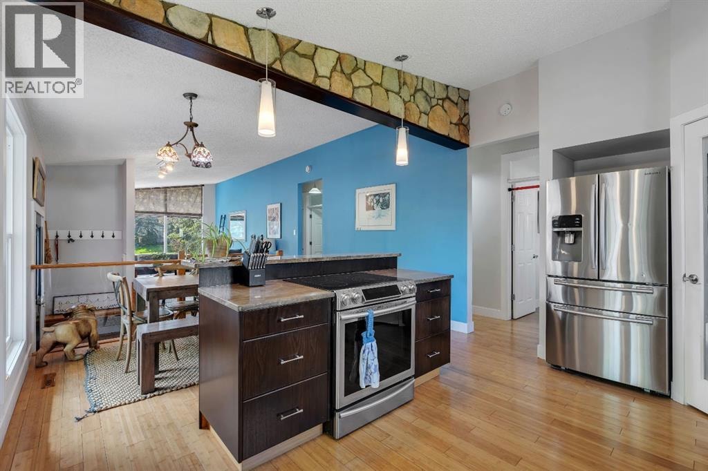 6316 Crowchild Trail SW — photo 9