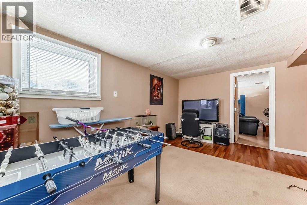 2428 3 Avenue NW — photo 20