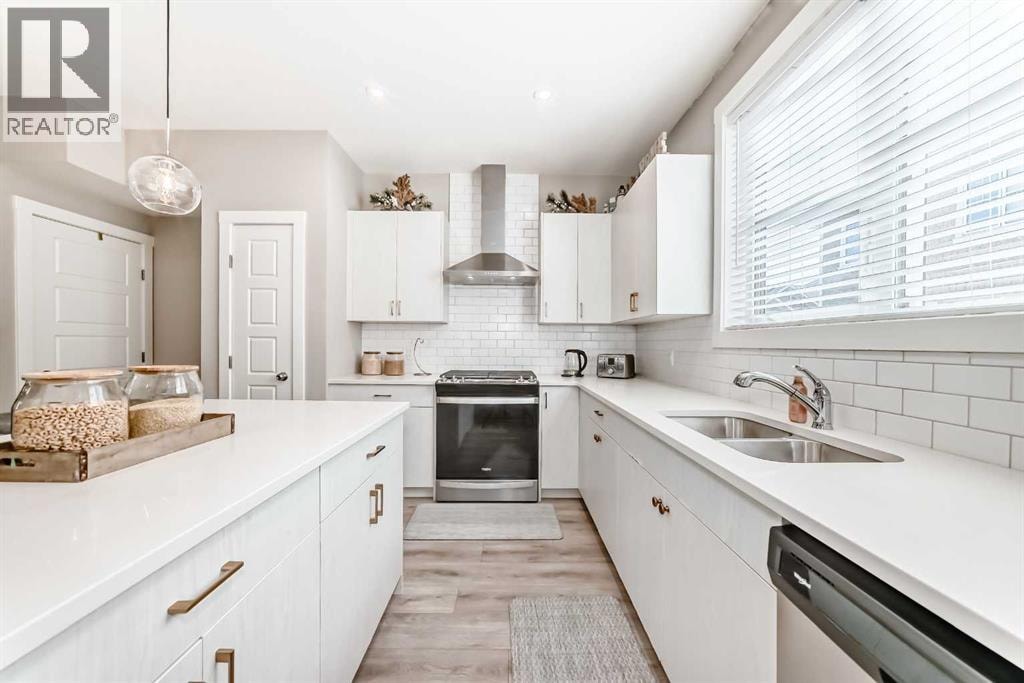 410 Cranbrook Walk SE — photo 13