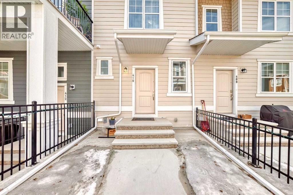410 Cranbrook Walk SE — photo 3