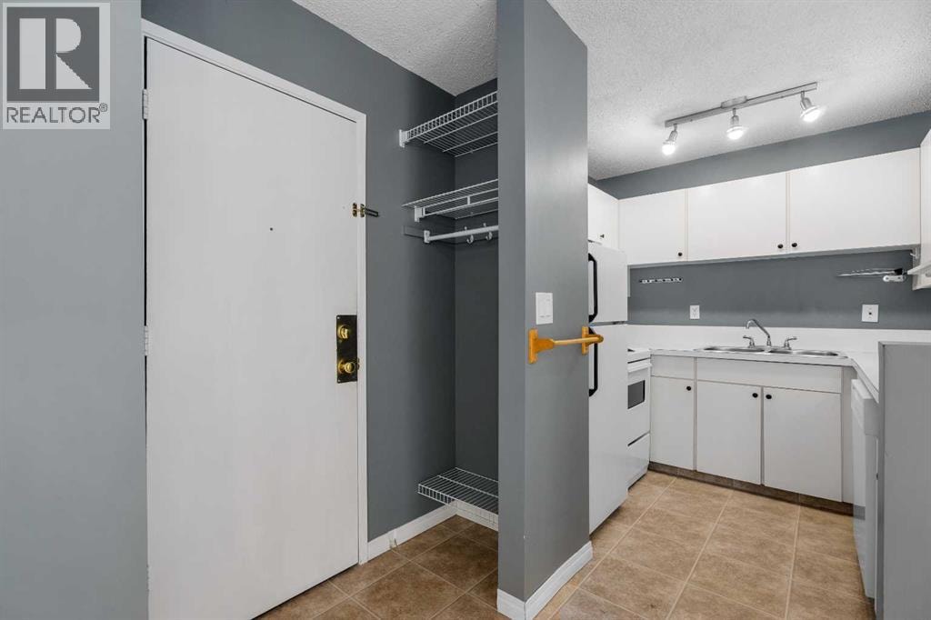 202C, 5601 Dalton Drive NW — photo 5