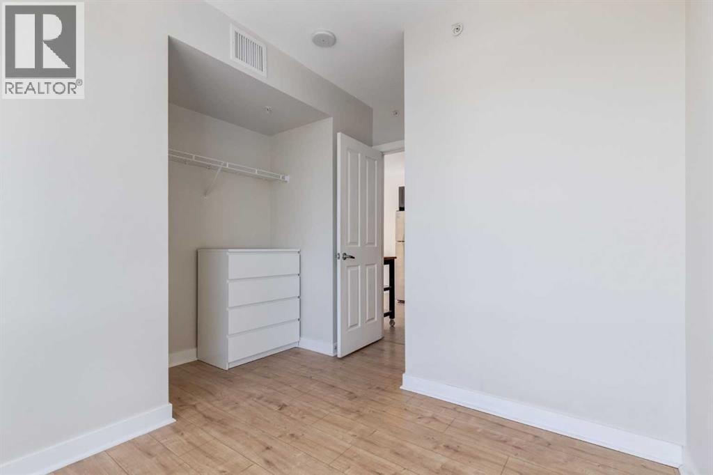 1001, 10 Brentwood Common NW — photo 17