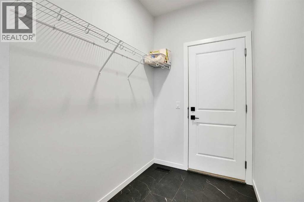 1014 Bayview Rise SW — photo 21