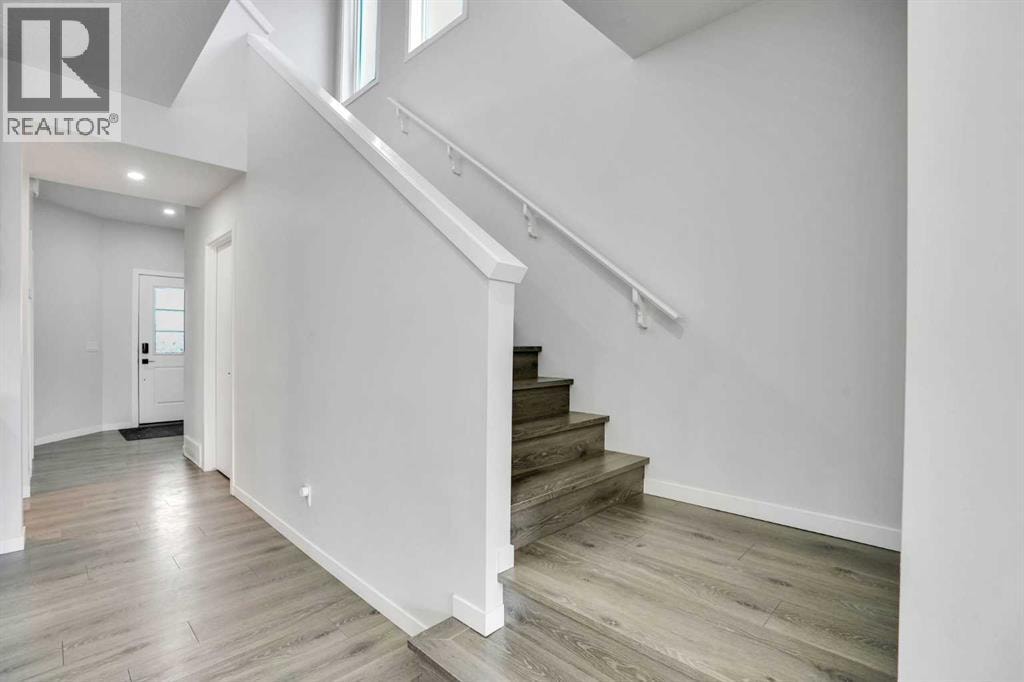 1014 Bayview Rise SW — photo 23