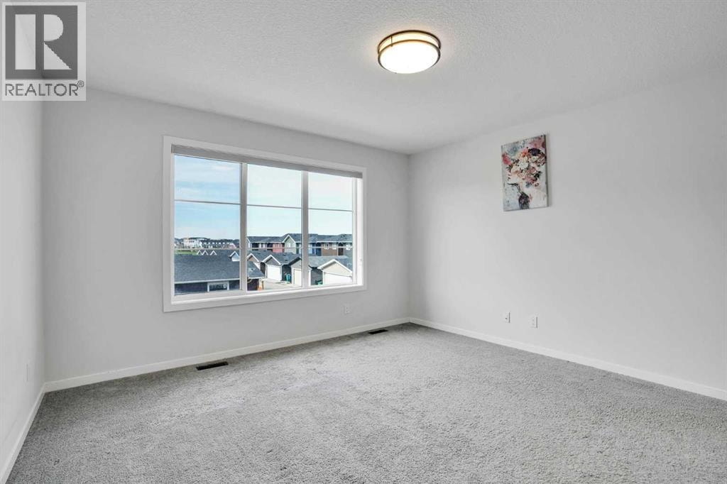 1014 Bayview Rise SW — photo 37