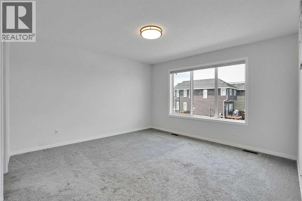 1014 Bayview Rise SW — photo 34