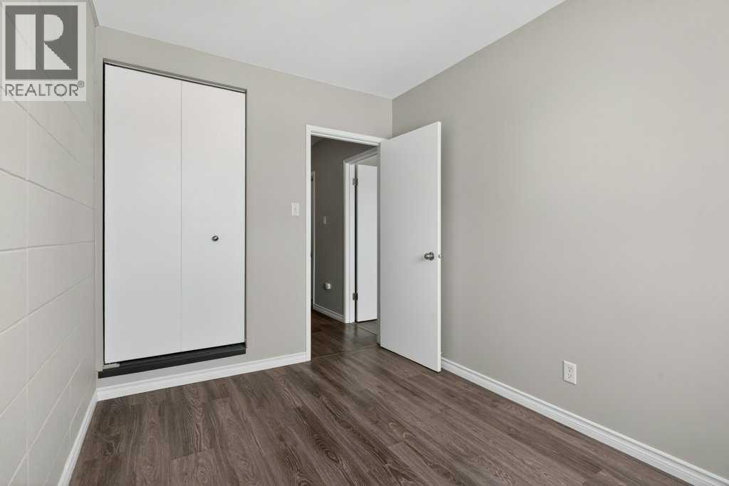 303, 2211 19 Street NE — photo 35