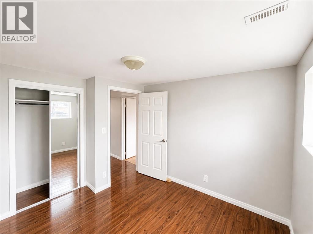 422 40 Street NE — photo 14