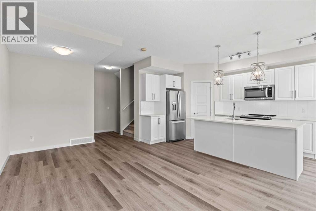 310, 32 Red Embers Parade NE — photo 17