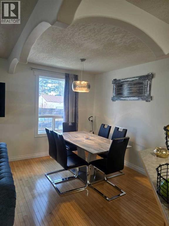 3503 48 Street NE — photo 9