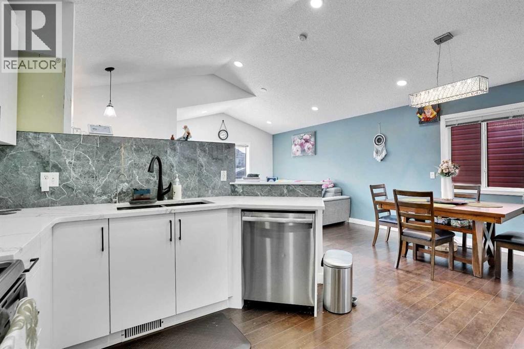 141 Saddlecrest Close NE — photo 6