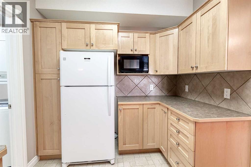 1409, 151 Country Village Road NE — photo 7
