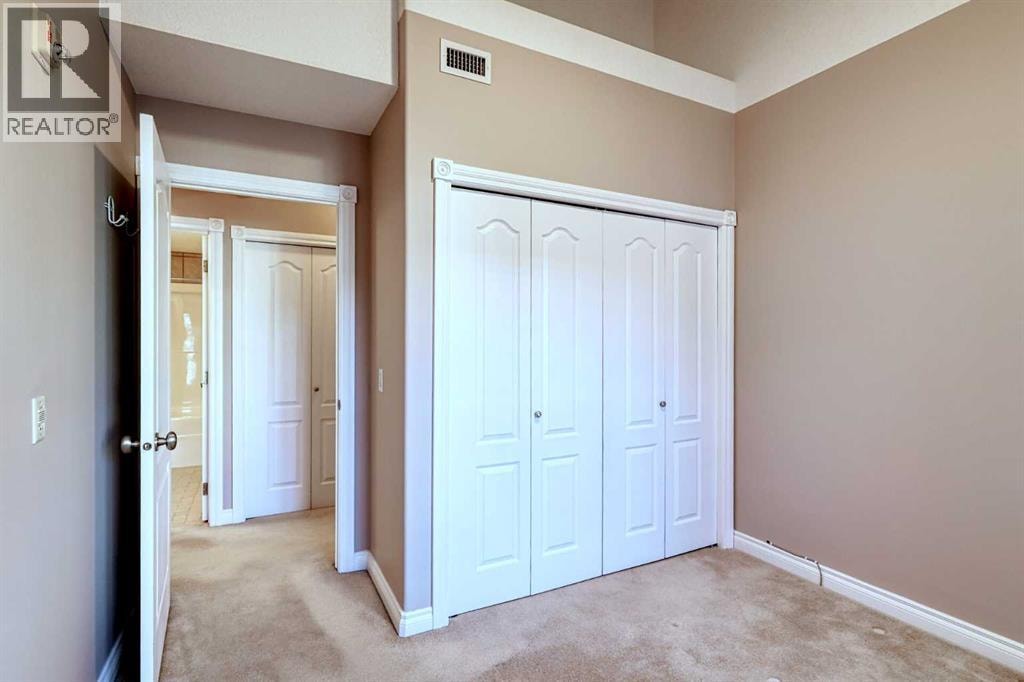 1409, 151 Country Village Road NE — photo 11
