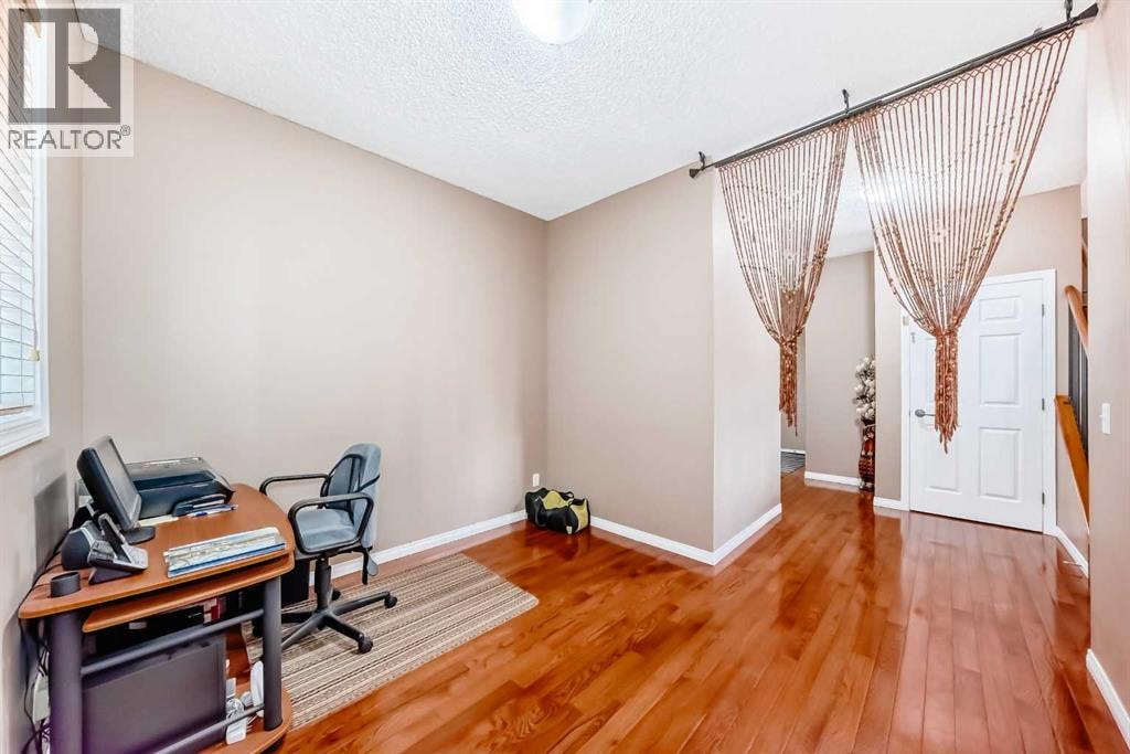 148 Saddlecrest Gardens NE — photo 16