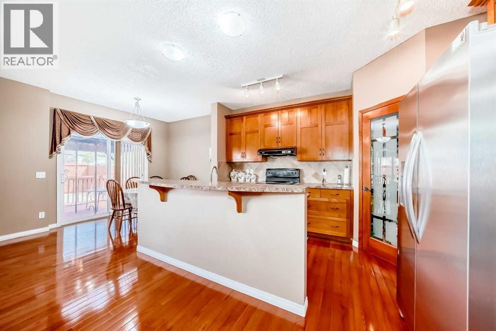 148 Saddlecrest Gardens NE — photo 6