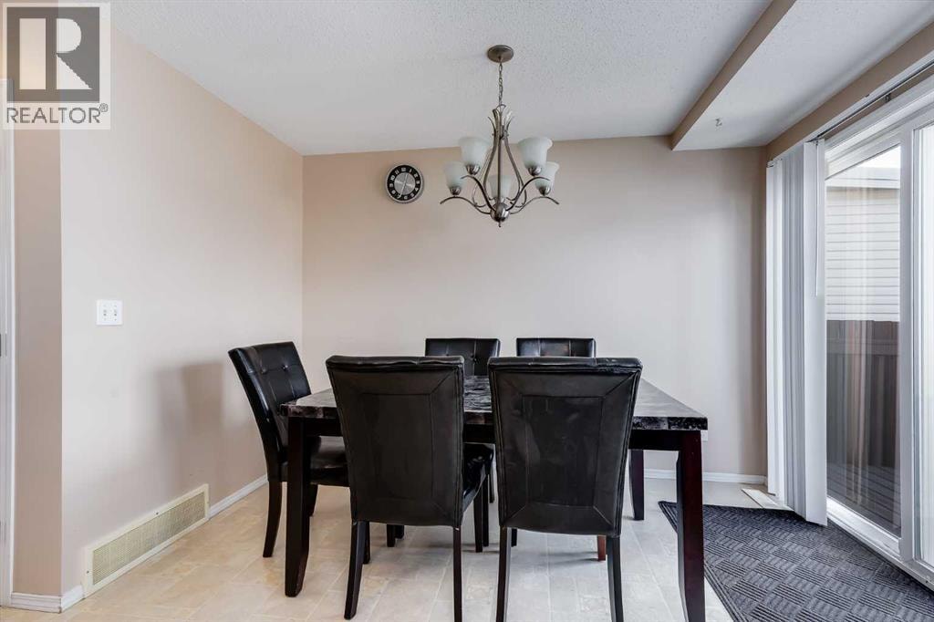 31 Taralake Gardens NE — photo 8
