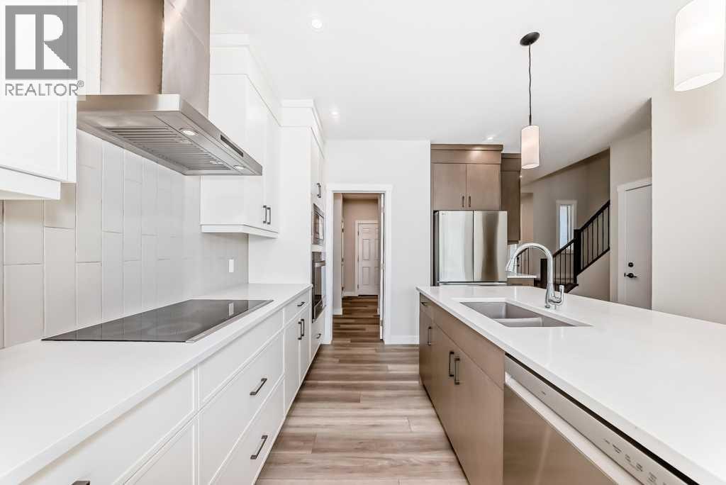 55 Silver Spruce Grove SW — photo 12