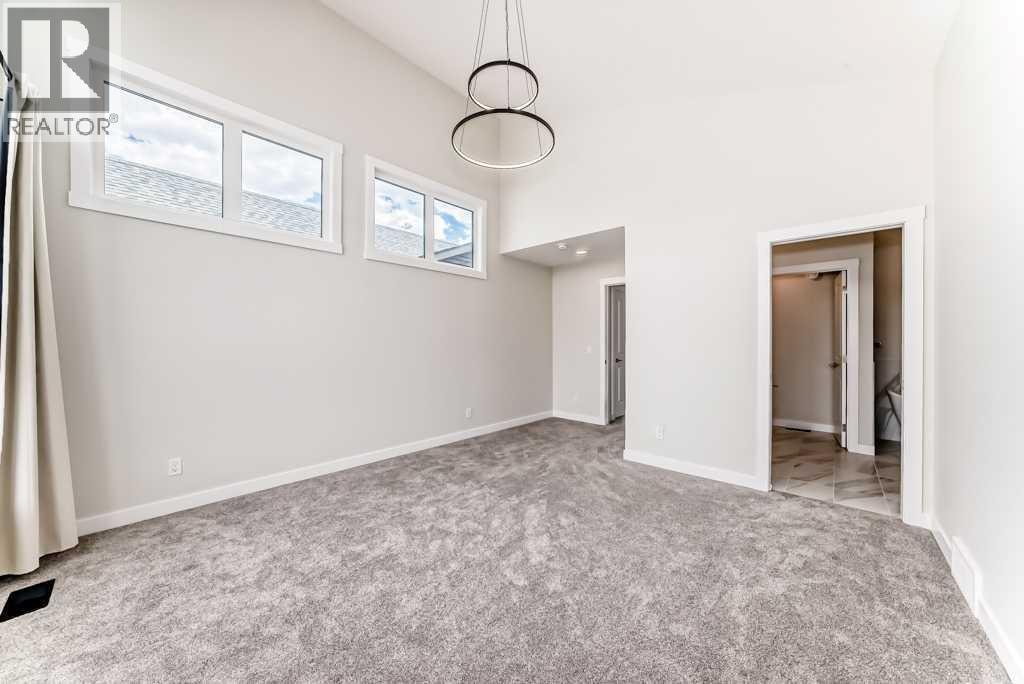 55 Silver Spruce Grove SW — photo 24