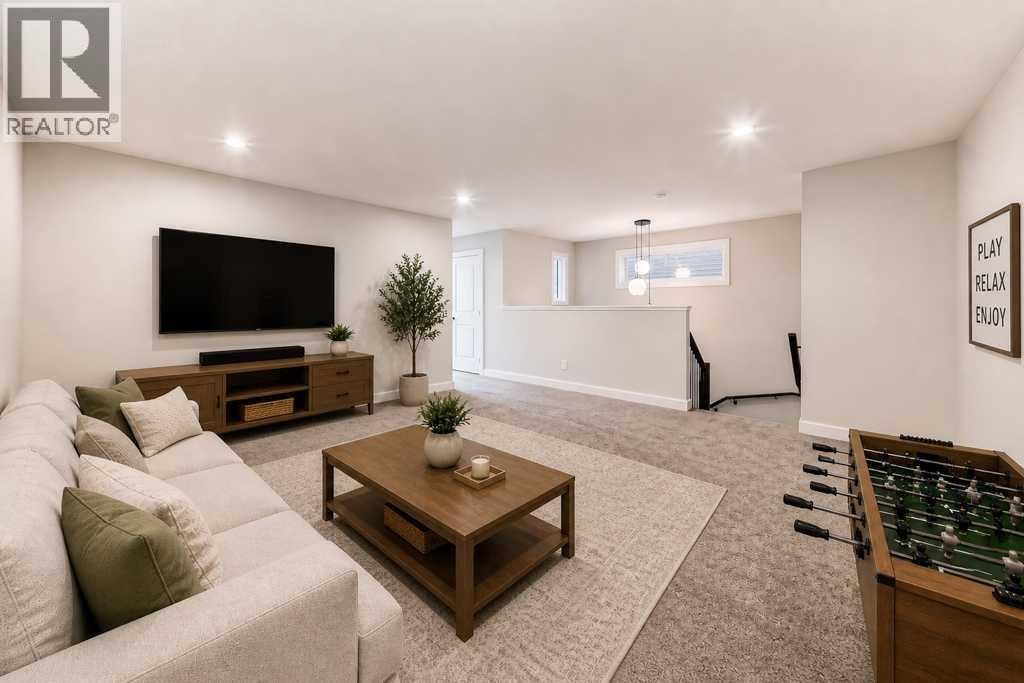 55 Silver Spruce Grove SW — photo 34